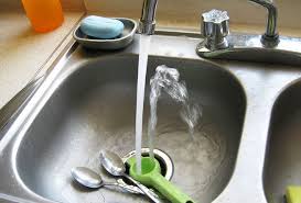 how to unclog a kitchen sink at home
