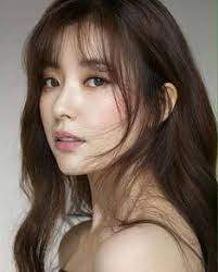 Side swept bangs long hair korean. 10 Korean Hairstyle Medium Bangs Ideas Korean Hairstyle Hairstyle Hair Styles