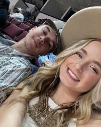 bella pence❥ (@bellapence_) • Instagram photos and videos