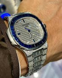 Patek philippe nautilus 5719/11G sapphires