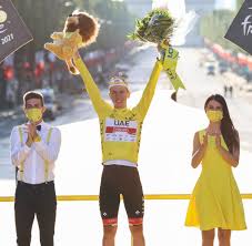 Verwies nach 27,2 kilometern den schweizer europameister stefan küng und den dänen jonas vingegaard auf die plätze. Radsport Nicht Nur Seine Leistungen Machen Tadej Pogacar Verdachtig Welt