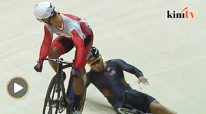 Dato' muhammad azizulhasni bin awang dpmt kmn amn (born 5 january 1988) is a malaysian professional track cyclist. Walaupun Terjatuh Azizulhasni Tetap Kayuh Untuk Emas Video Dailymotion