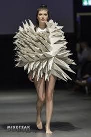 An Example Of Avant Garde Undated Photo Young Fashion Designers Fashion Design Runway Fashion