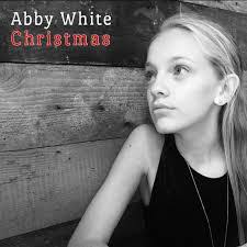 Abby Evelyn's Instagram, Twitter & Facebook