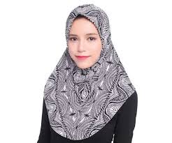 Seseorang tertarik menggunakan suatu pakaian tentu juga dipengaruhi oleh desainnya. 14 Tren Fashion Lebaran 2020 Yang Kekinian Untuk Wanita Dan Pria