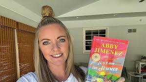 Summer Page's Instagram, Twitter & Facebook