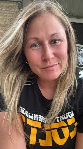 Jana Blount's Instagram, Twitter & Facebook