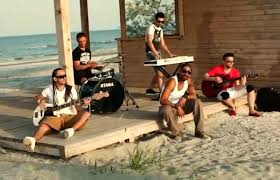 Posted 5 years ago5 years ago. Connect R Vara Nu Dorm Videoclip