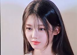 lee dain's unbelievable beauty