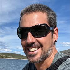 What plugin Do you use to change de voice of a person protect his identety?