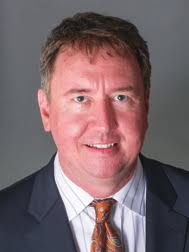 Developing Leaders to Strengthen Our Community