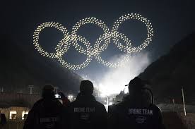 À 13 heures (20 heures à tokyo) débutera ce vendredi la cérémonie d'ouverture des jeux olympiques. Video L Essaim De Drones D Intel Illumine La Ceremonie D Ouverture Des Jo De Pyeongchang