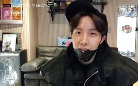 We always love you hobi, can't see you cry. Soo Choi Ptd On Stage Ar Twitter Jhope S Vlive 1 28 Jhope Will Be With His Family During Lunar New Year S Holiday He Thinks We Should Be With Family In This Traditional