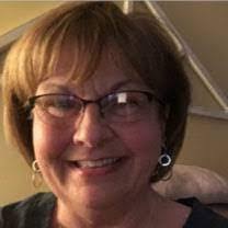 Kimberly Puetz's Instagram, Twitter & Facebook