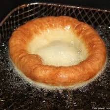 Bauernkrapfen Fritteuse Ausbacken Ausgebackenes Krapfen Backen Hefeteig Kuchen
