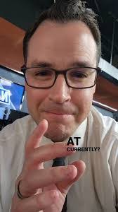 Shel Winkley's Instagram, Twitter & Facebook