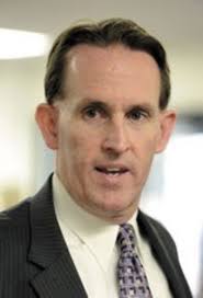 Dos candidatos a la alcaldía se presentan en corte