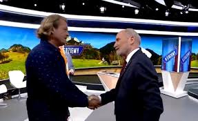 Do niecodziennej sytuacji doszło wczoraj na antenie tvp info. Jaroslaw Jakimowicz Przerwal Program W Tvp Info Zeby Podziekowac Antoniemu Macierewiczowi Jestem Dumny I Zaszczycony