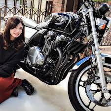a little honda 公式instagramでご紹介しているみんなのホンダ愛車 今回も alittlehonda をつけてポストしてくれた方の素敵なお写真をご紹介したいと思います motorcycle girl biker girl yamaha yzf