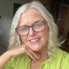 CONGRATULATIONS TO OUR WINNER! Cindy Martin was one of our WMDJ Surprise  Prize Call winners today! She answered our call and instantly won 4️⃣  passes to Dollywood! You can get