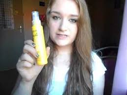 Excellent i had blonde streaks put in dark brown hair this product is fantastic i've not bleached my hair since and i got a realy good colour the lighting spray also very good it even lightened my roots u won't use anything else now june 7, 2013. John Frieda Blonde Go Blonder Spray Review On Brown Darkblond Hair Youtube