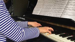 скачать песню прекрасное далеко из фильма гостья из будущего Gostya Iz Budushego Na Fortepiano Prekrasnoe Daleko Lyubimaya Muzyka Detstva Youtube