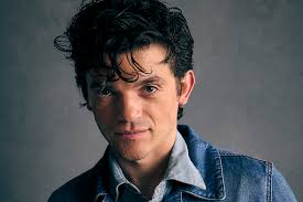 Edward Bluemel Joins Netflix Agatha Christie Show Seven Dials Mystery