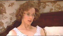 Who is Mary Beth Hurt dating? Mary Beth Hurt boyfriend, husband