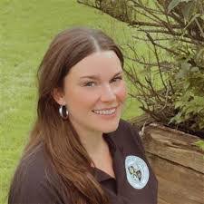 Emily Altschuler's Instagram, Twitter & Facebook