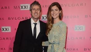 Facebook gives people the power. Vittoria Puccini E Fabrizio Fanno Famiglia