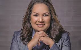 Quién mejor que yo?, que soy panameño': Edwin Pitti, el periodista panameño  de Univision, nos cuenta sobre su rol en los Premios Juventud