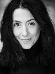 Lois Jones's Instagram, Twitter & Facebook