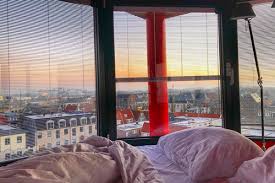 Sie liegt nur 300 meter vom meer und 350 meter vom sandstrand entfernt. Bucketlist Check Eine Ubernachtung Im Leuchtturm Moms Blog Der Praktische Familienblog