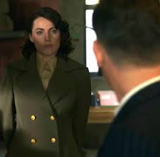 Interview Mit Dem Neuen Deutschen Star Antje Traue Welt Antje traue shares her birthday with kevin costner and david ayer. star antje traue
