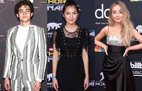 Why fans think olivia rodrigo's 'drivers license' is about ex joshua bassett and sabrina carpenter. Who Is Olivia Rodrigo Singer Gets Love From Taylor Swift 5 Facts Hollywood Life