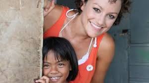 Einmal gibt es die 'echte' mama noch dazu. Miriam Pielhau Bau Einer Schule In Thailand