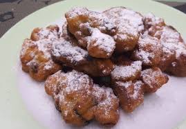Didihkan air, margarine dan garam. Ragam Kreasi Dan Cara Membuat Roti Pisang Goreng Lezat
