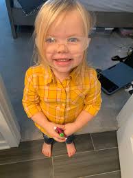 Encouraging kindness with positive notes at work