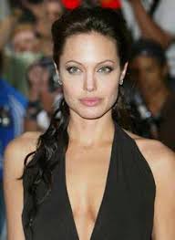 Angelina Jolie](https://www.facebook.com/groups/260147872977796/)😍🥰😘