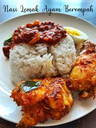 Dengan lauk utama kami, ayam goreng berempah.memang sedap sangat. Resepi Nasi Lemak Ayam Berempah Lain Macam Resepi My