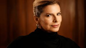 Juliana Alves vive a cosmopolita Wanda em "Amor Perfeito" e comemora:  "Momento muito especial"