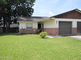 929 Boulder Dr, South Daytona, FL 32119