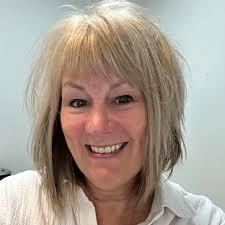 What are good places to eat or fun things to do along the route from Sarnia  to the Bruce Peninsula