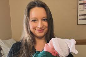 Zoë finally became an American citizen today and the US of A just got a  whole lot more intelligent, beautiful, funny and badass. If you told me  when we got married that