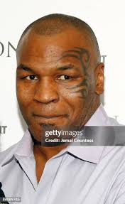19,372点のMike Tyson Tysonの写真と高解像度写真