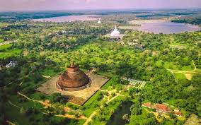 Anuradhapura – The Ancient Sacred City Photo Credit: https://srilankaviajeseden.es