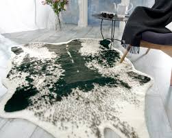 Wie werden fellteppiche richtig gepflegt bzw. Kuhfell Teppich Kaufen Schwarz Aus Kunstfell Zum Top Preis Wolldecken Shop