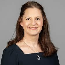 Lesley Jackson's Instagram, Twitter & Facebook