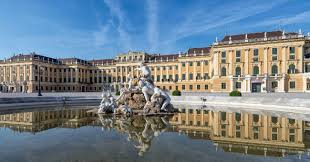 문 대통령은 오스트리아 도착 첫날 숙소에 여장을 풀고 휴식을 취했다. ì¹´íŽ˜ ë¬¸í•™ ì˜ ë³¸ê³ ìž¥ ì˜¤ìŠ¤íŠ¸ë¦¬ì•„ ë¹ˆ ì‹ ë™ì•„