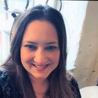 Genevieve Hooper's Instagram, Twitter & Facebook